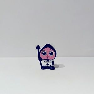 Disney Doorables Series 8 Black Card